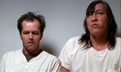 Jack Nicholson in una scena di Qualcuno volò sul nido del cuculo (1975)