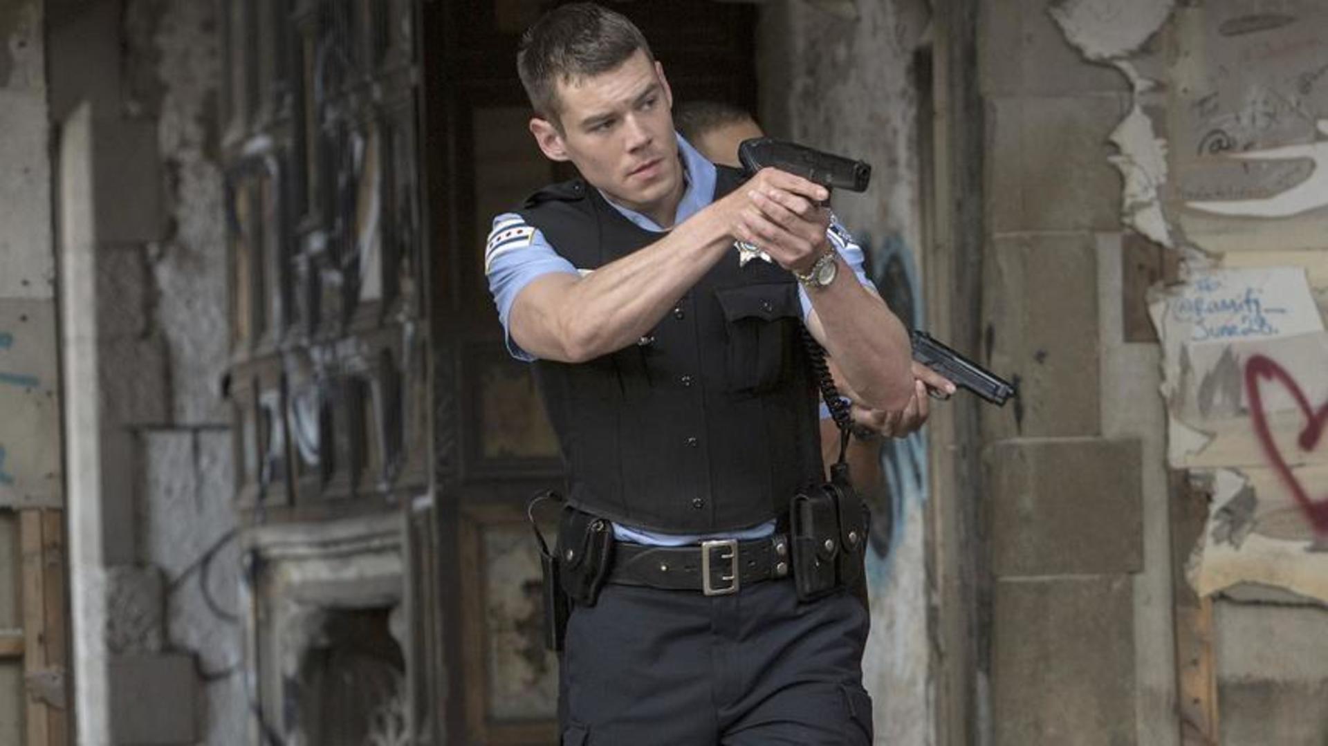 Image of actor Brian J. Smith, in character as Chicago policeman Will Gorski from Sense8